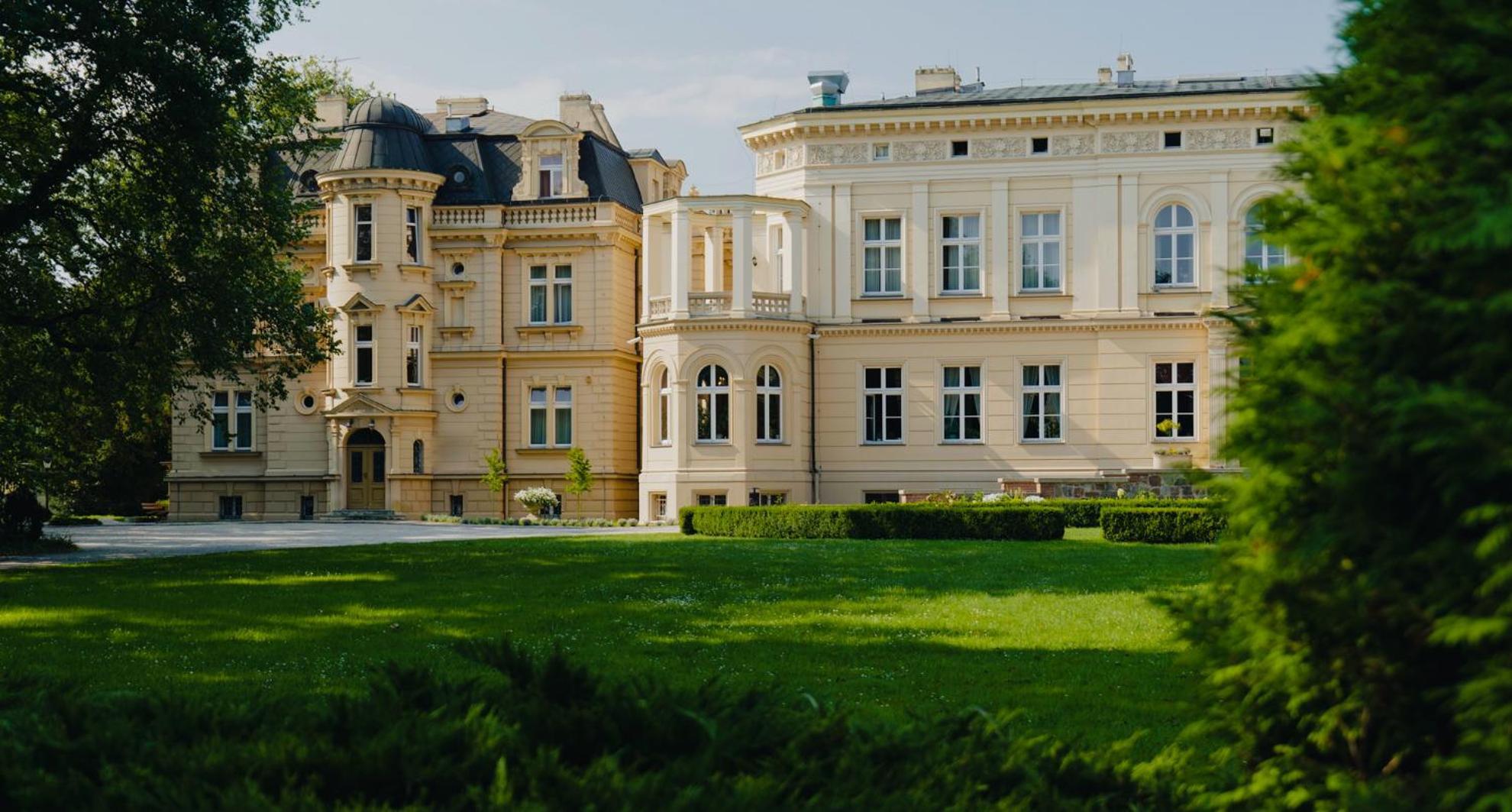 Zespol Palacowo-Parkowy W Ostromecku Ostromecko Экстерьер фото